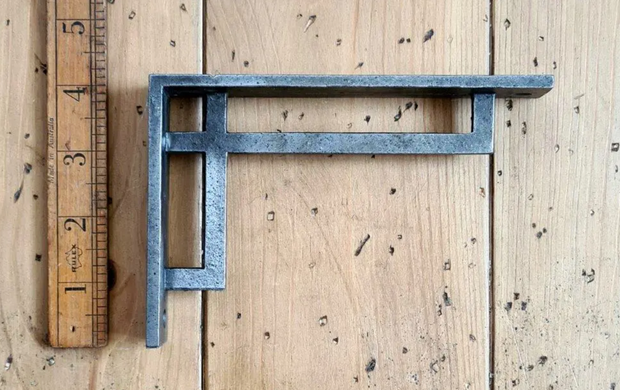 Art Deco 'Morris' Shelf Bracket, Cast Iron 100mm x 150mm