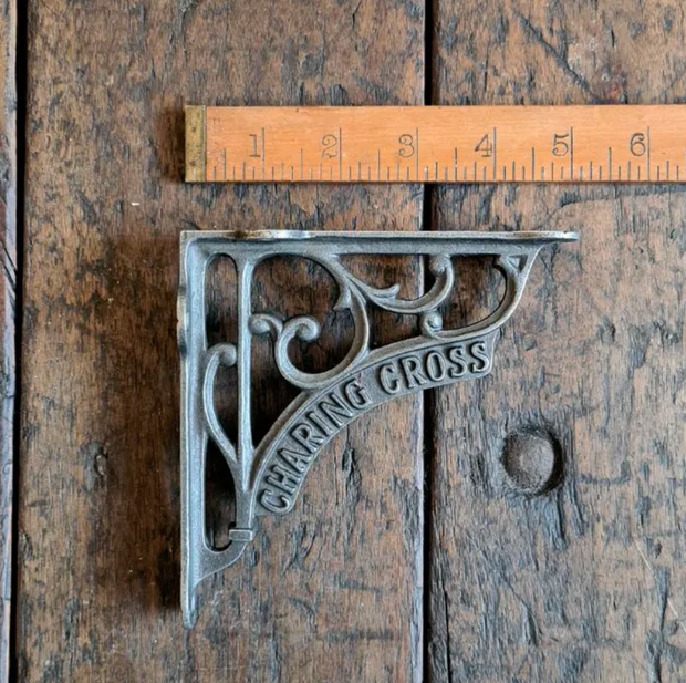 'Charing Cross' Shelf Bracket, Heritage Cast Iron